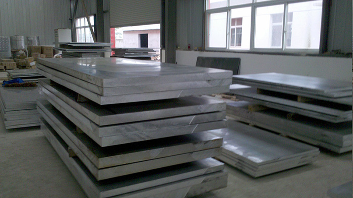 Common aluminum plate surface treatment method