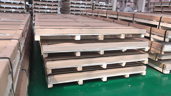 Aluminum plate manufacturer